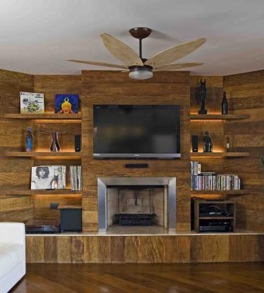 Painel ripado de madeira: o guia definitivo de decoração